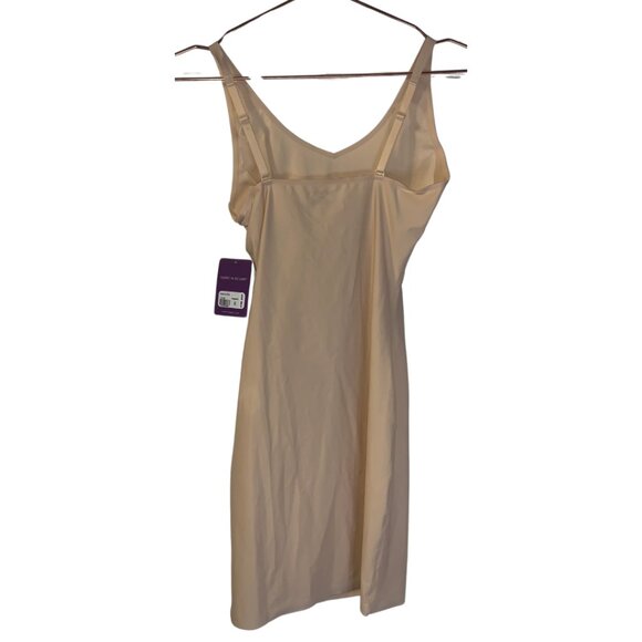 Yummie Women's Built Up Slip Size S NEW Frappe Shaping Convertible Adj Straps - Picture 2 of 8